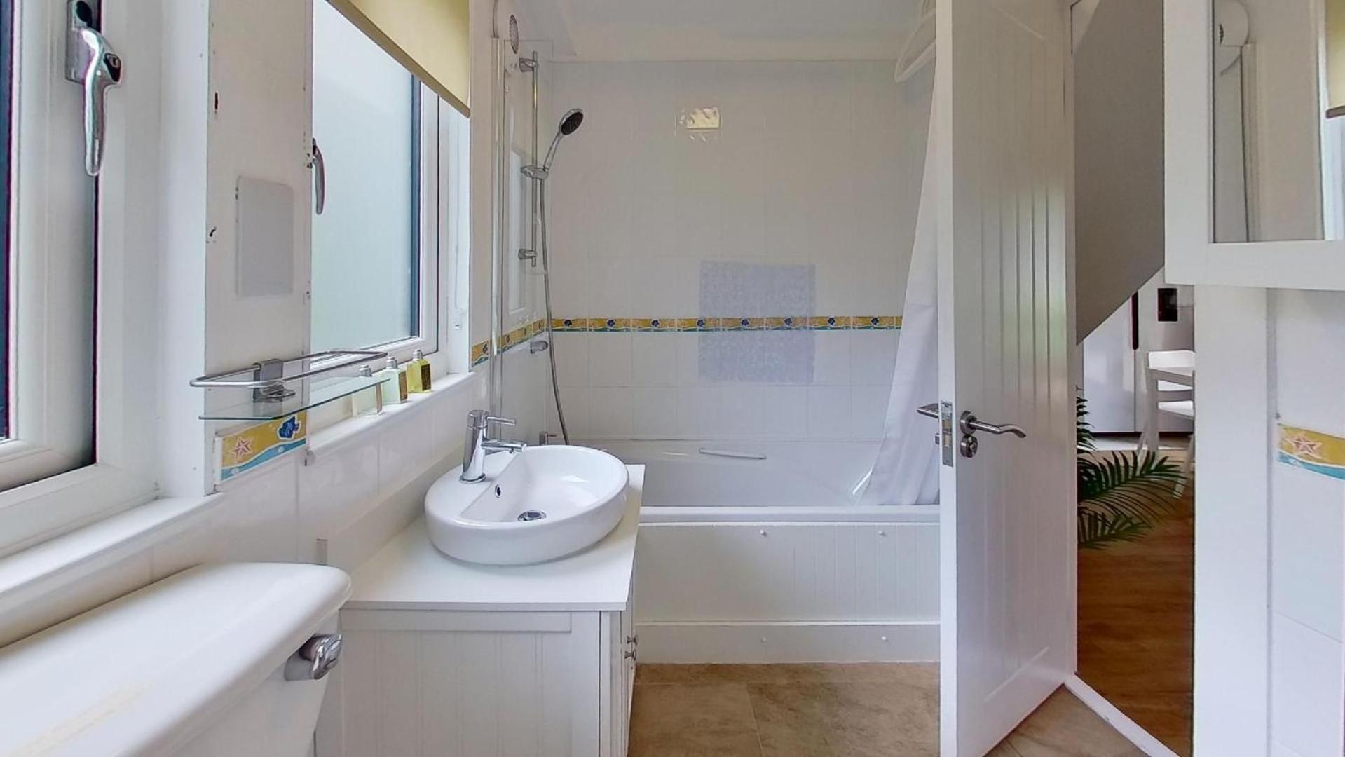 Вилла 45 Trevithick Court, Tolroy Manor Хейл Экстерьер фото