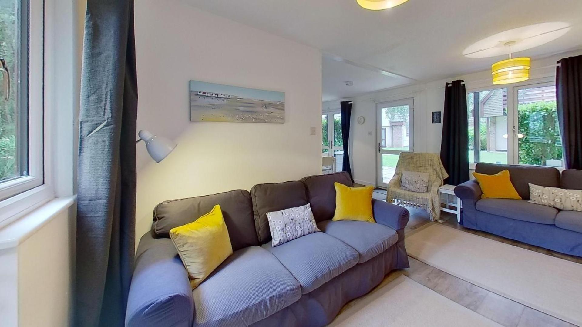 Вилла 45 Trevithick Court, Tolroy Manor Хейл Экстерьер фото