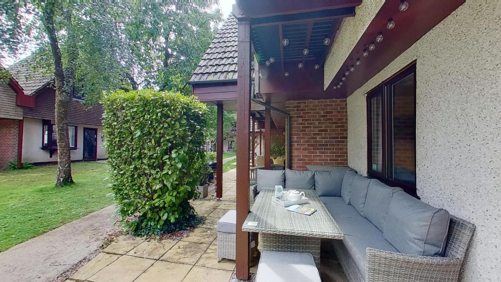 Вилла 45 Trevithick Court, Tolroy Manor Хейл Экстерьер фото
